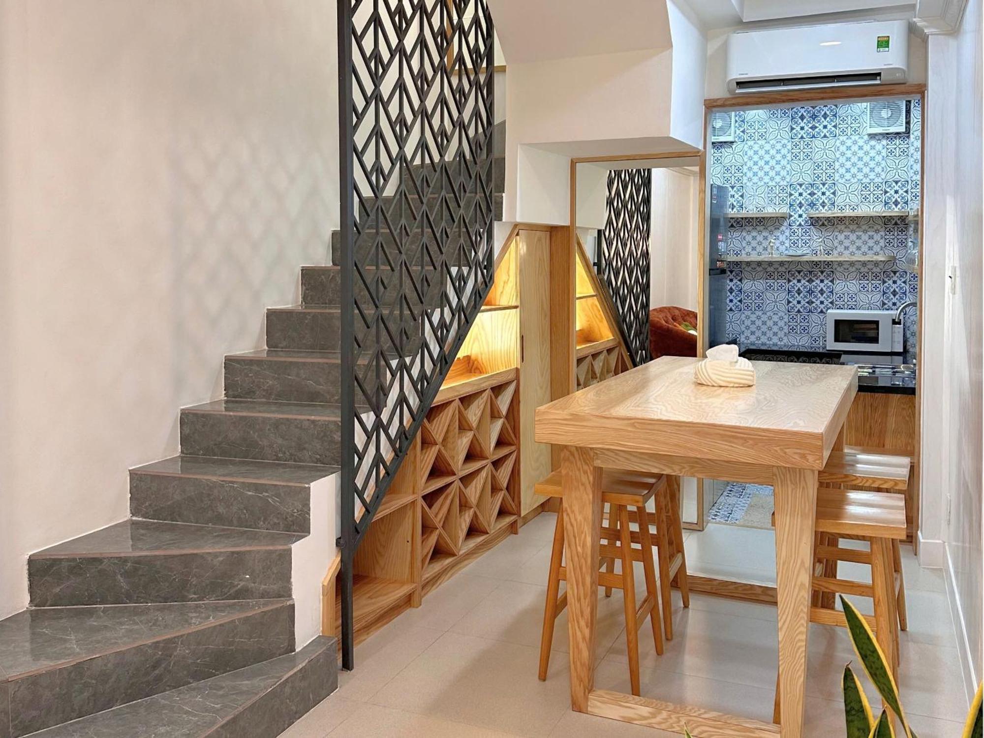 Nhà nghỉ Lam House *
